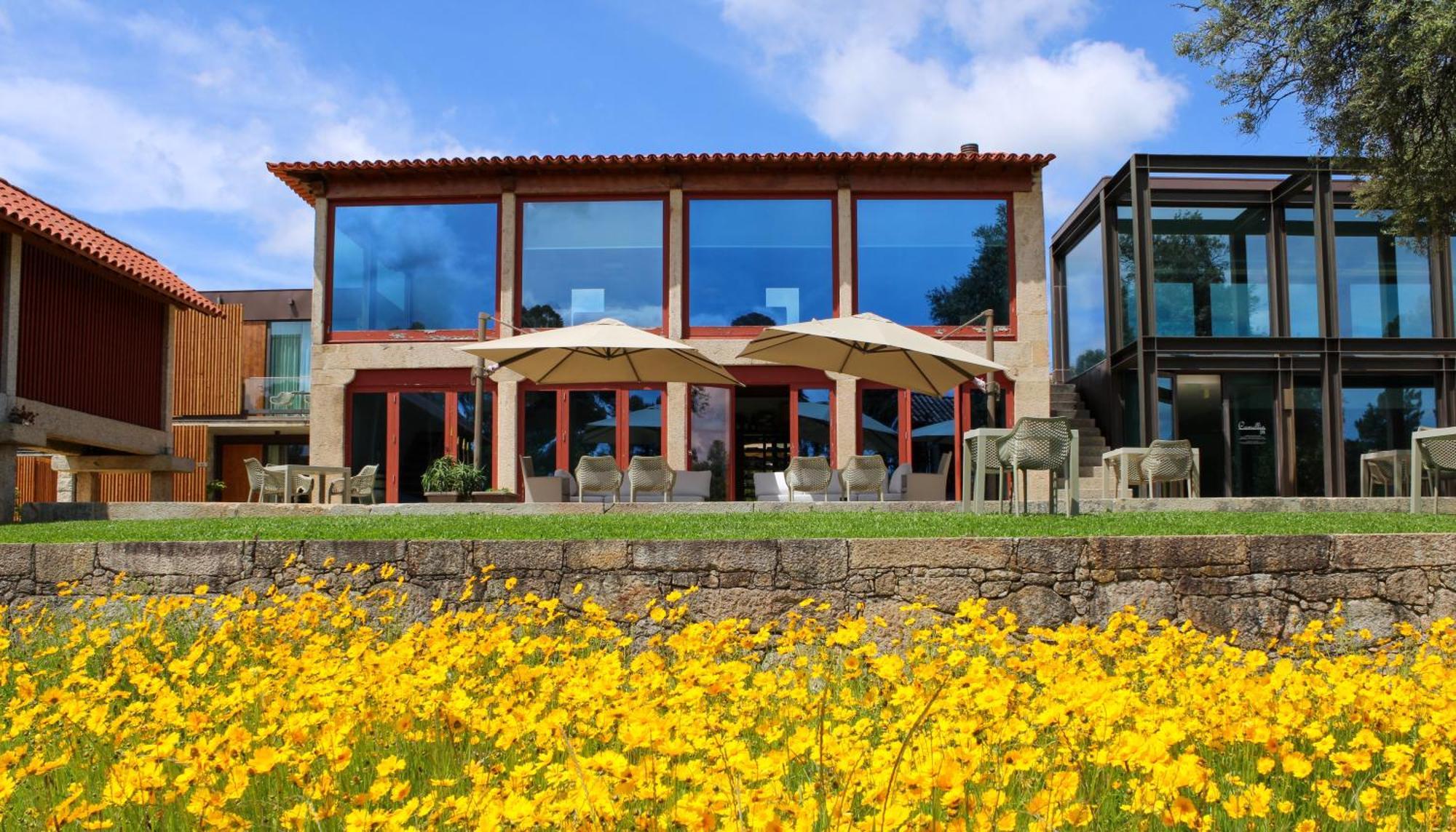 Torre De Gomariz Wine & Spa Hotel Cervães Exteriör bild